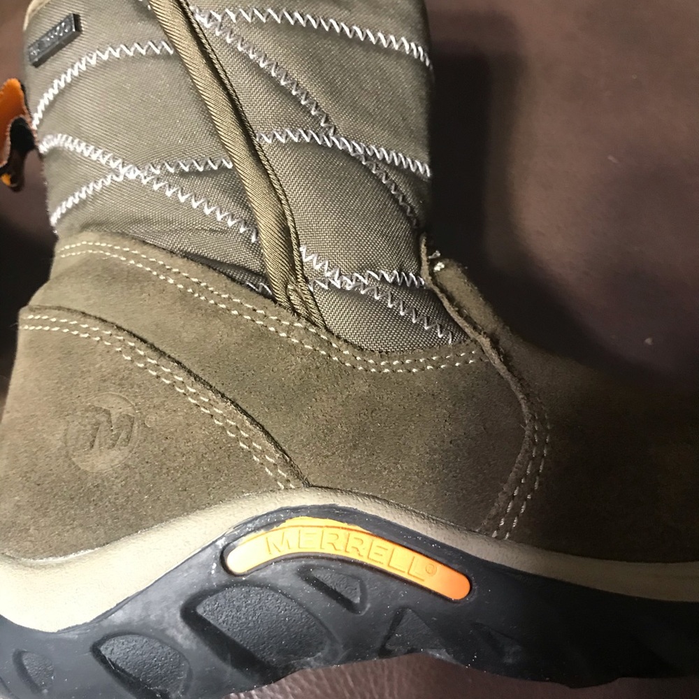Boots for boys. - Picture 2 of 8